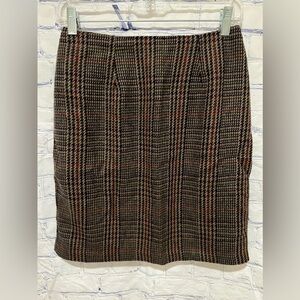 Maggie Lawrence Pencil Skirt Size 6 Knee Length Lined Beige Brown Plaid Business